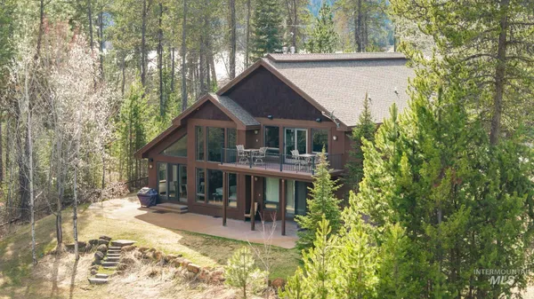 $1,990,000 | 12924 Dawn Drive, Donnelly, ID 83615