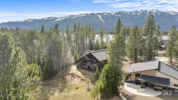$1,990,000 | 12924 Dawn Drive, Donnelly, ID 83615