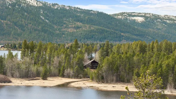 $1,990,000 | 12924 Dawn Drive, Donnelly, ID 83615