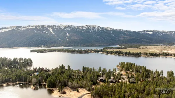 $1,990,000 | 12924 Dawn Drive, Donnelly, ID 83615