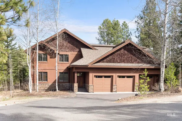 $1,990,000 | 12924 Dawn Drive, Donnelly, ID 83615