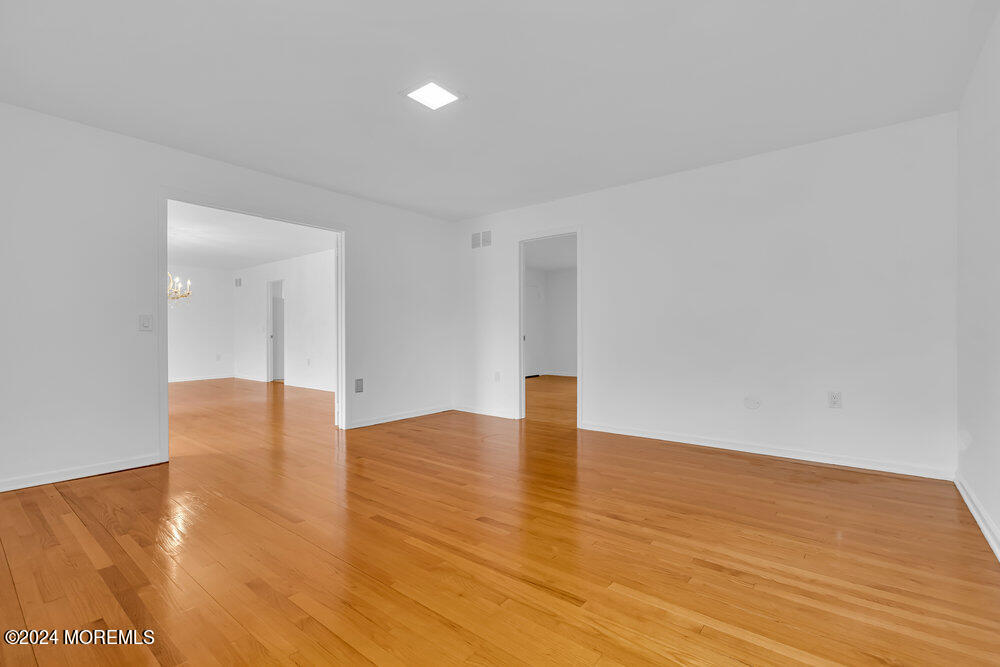 3 Carbury Road Asbury Park, NJ 07712 - Photo 11 of 58 020_dsc06418_770