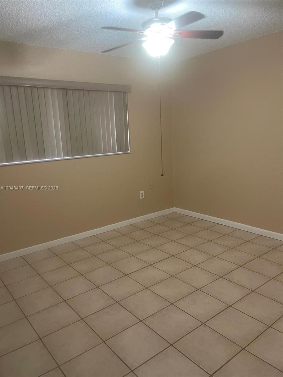 430 Southeast 5th Street Hialeah, FL 33010 - Photo 13 of 24