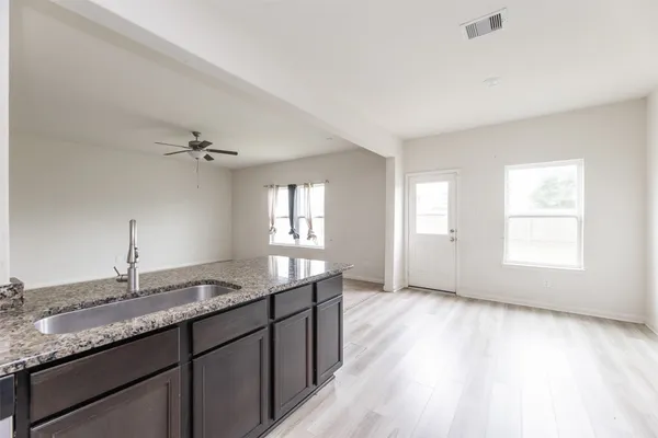 $1,980 | 541 Amberwood Park Drive, Katy, TX 77493