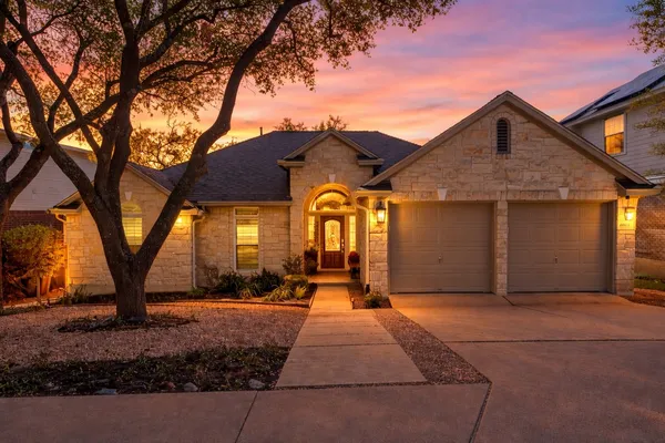 $725,000 | 6913 Auckland Drive, Austin, TX 78749