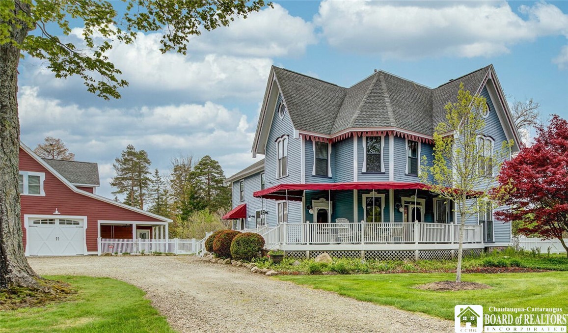 The BILBARMI ESTATE, located across from Chautauqu