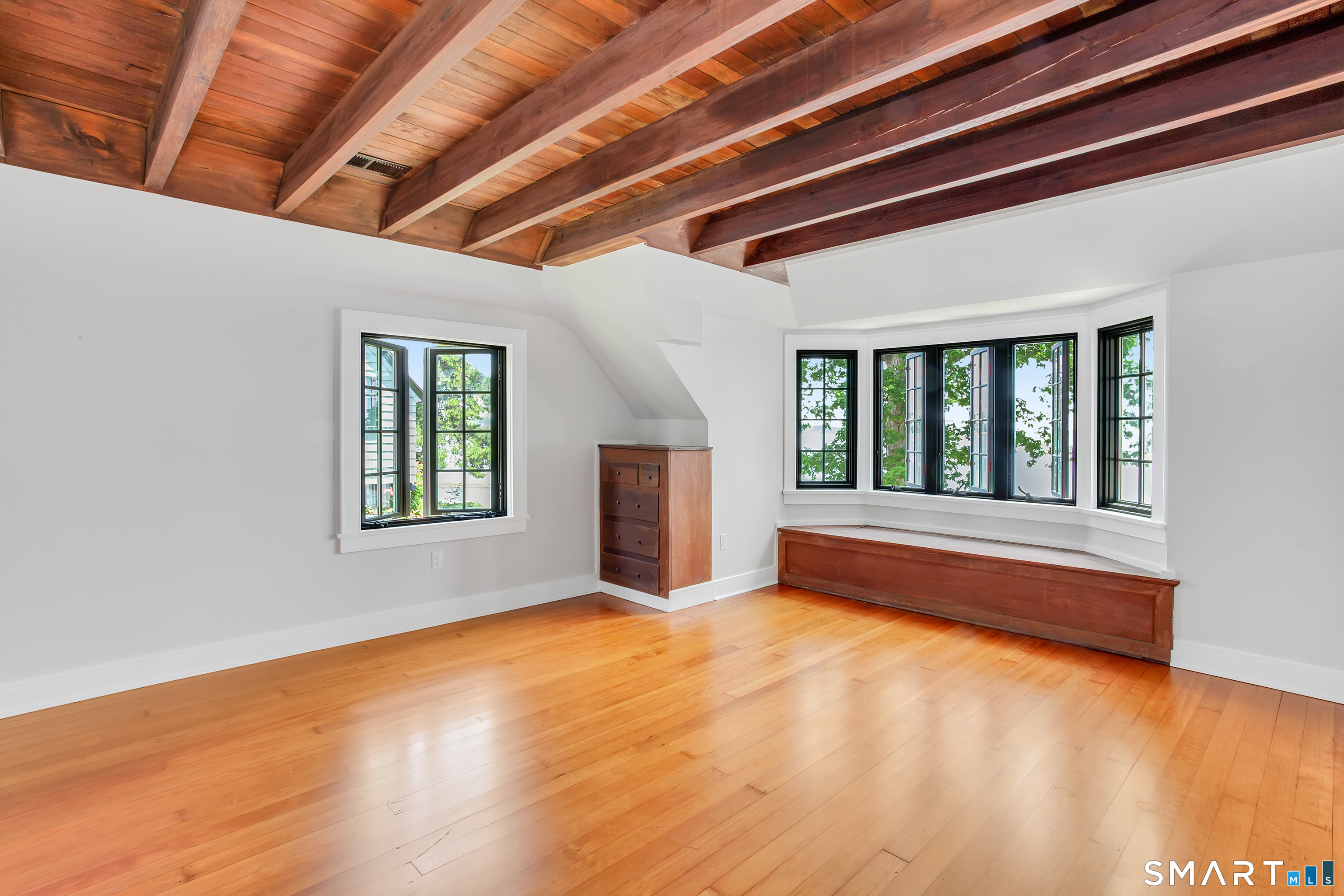 32 Wood Road Branford, CT 06405 - Photo 28 of 40