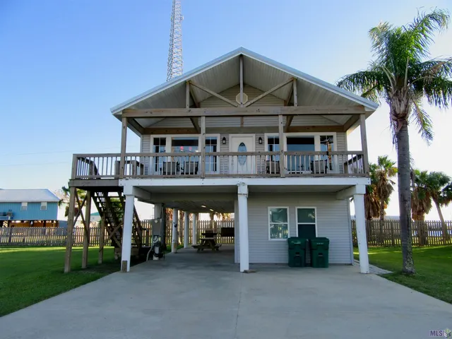 $325,000 | 115 Constantin Drive, Golden Meadow, LA 70357