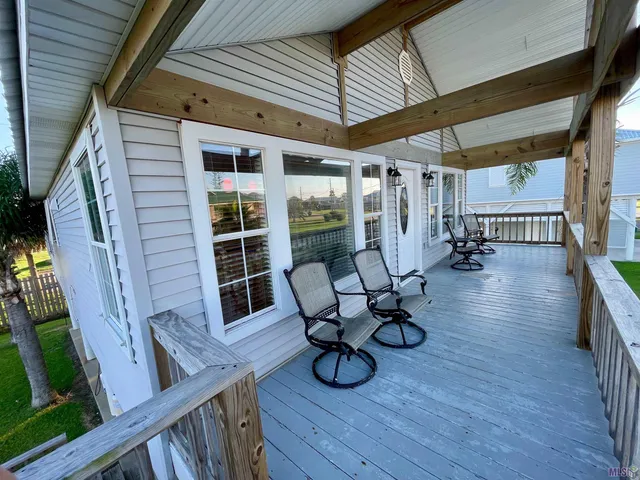 $325,000 | 115 Constantin Drive, Golden Meadow, LA 70357