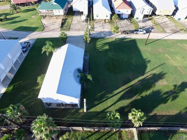 $325,000 | 115 Constantin Drive, Golden Meadow, LA 70357