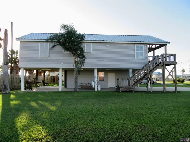 $325,000 | 115 Constantin Drive, Golden Meadow, LA 70357