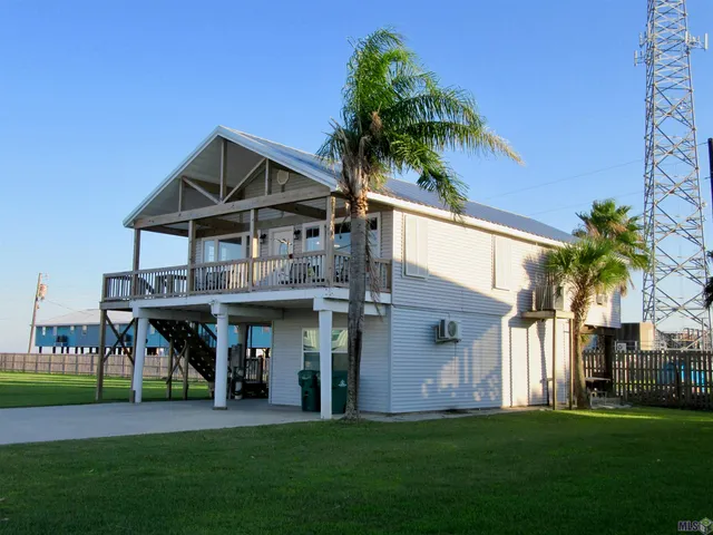 $325,000 | 115 Constantin Drive, Golden Meadow, LA 70357