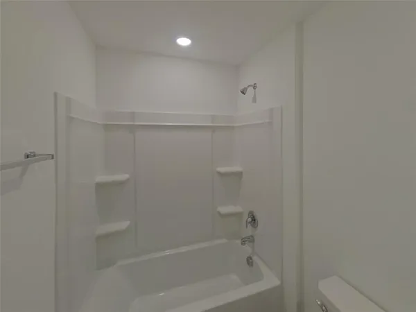 $1,679 | 811 Ponderosa Lane, Princeton, TX 75407