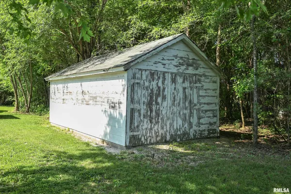 $17,000 | 8739 East Turner Highway, Astoria, IL 61501