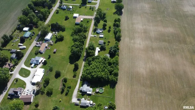 $27,000 | 8739 East Turner Highway, Astoria, IL 61501