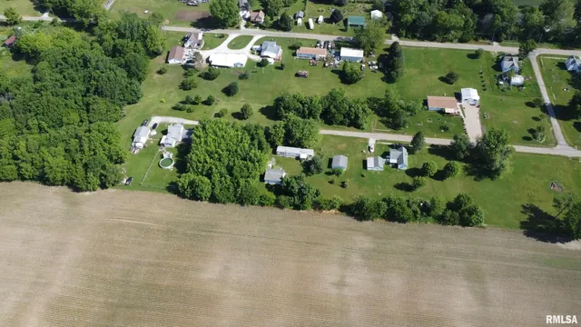 $27,000 | 8739 East Turner Highway, Astoria, IL 61501