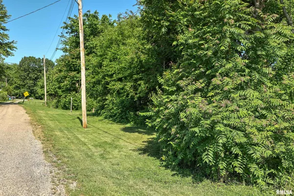 $17,000 | 8739 East Turner Highway, Astoria, IL 61501