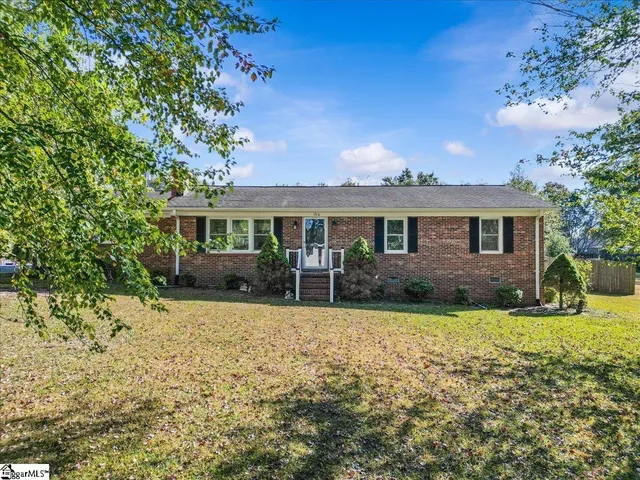 $325,000 | 106 Linda Lane, Easley, SC 29642