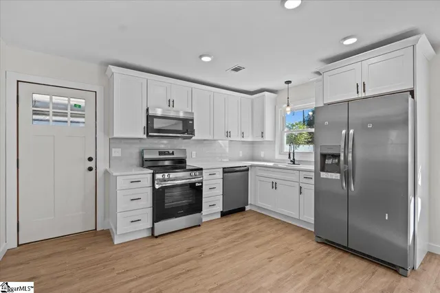 $325,000 | 106 Linda Lane, Easley, SC 29642