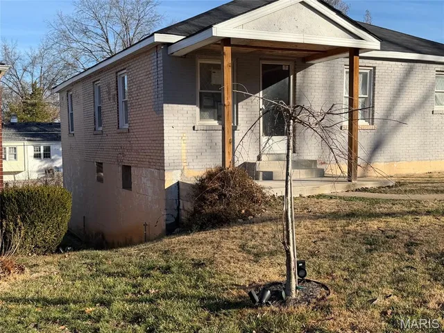 $249,900 | 433 Bismark Avenue, Rock Hill, MO 63119