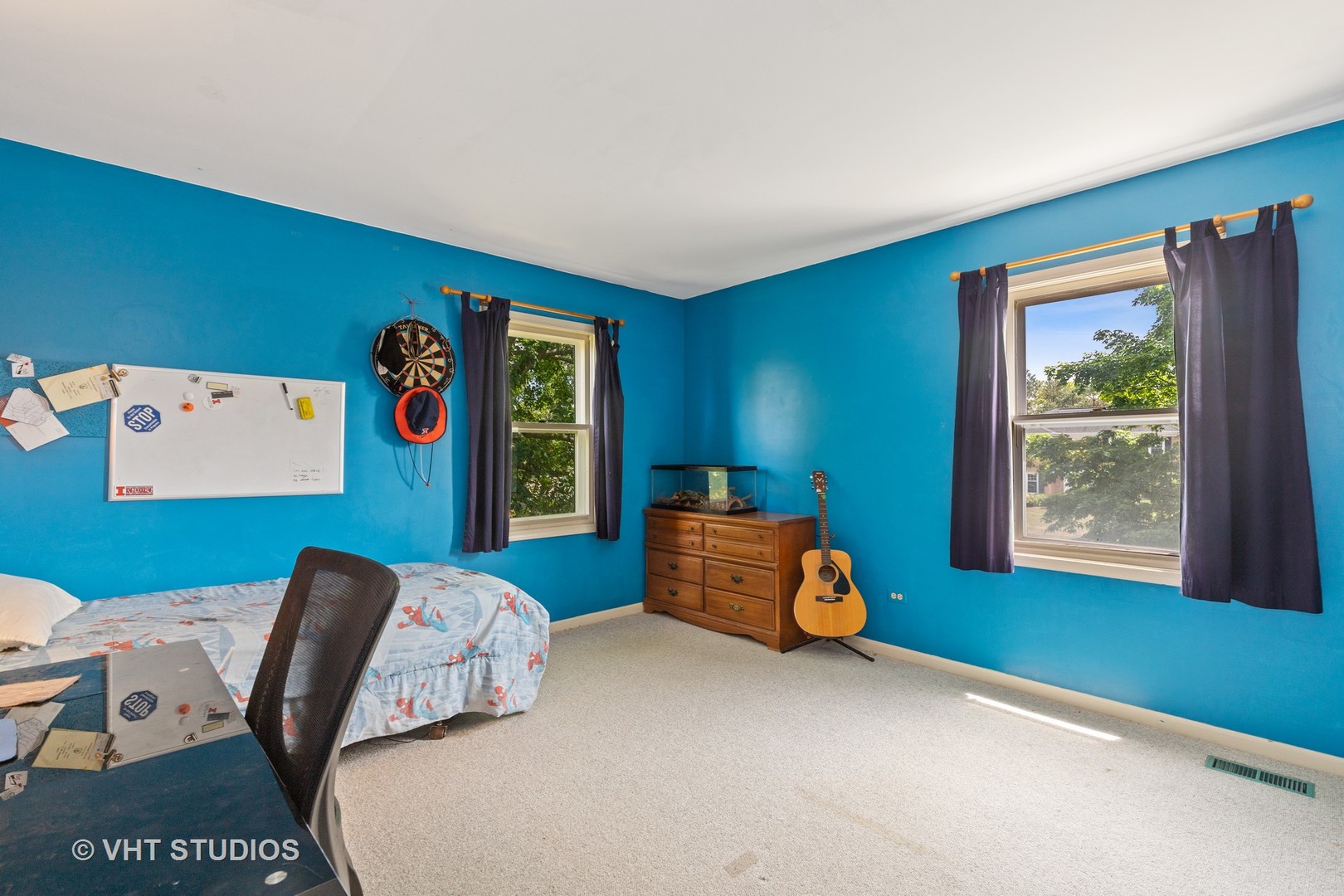 886 Fair Way Libertyville, IL 60048 - Photo 11 of 17 a bedroom with furniture and a window