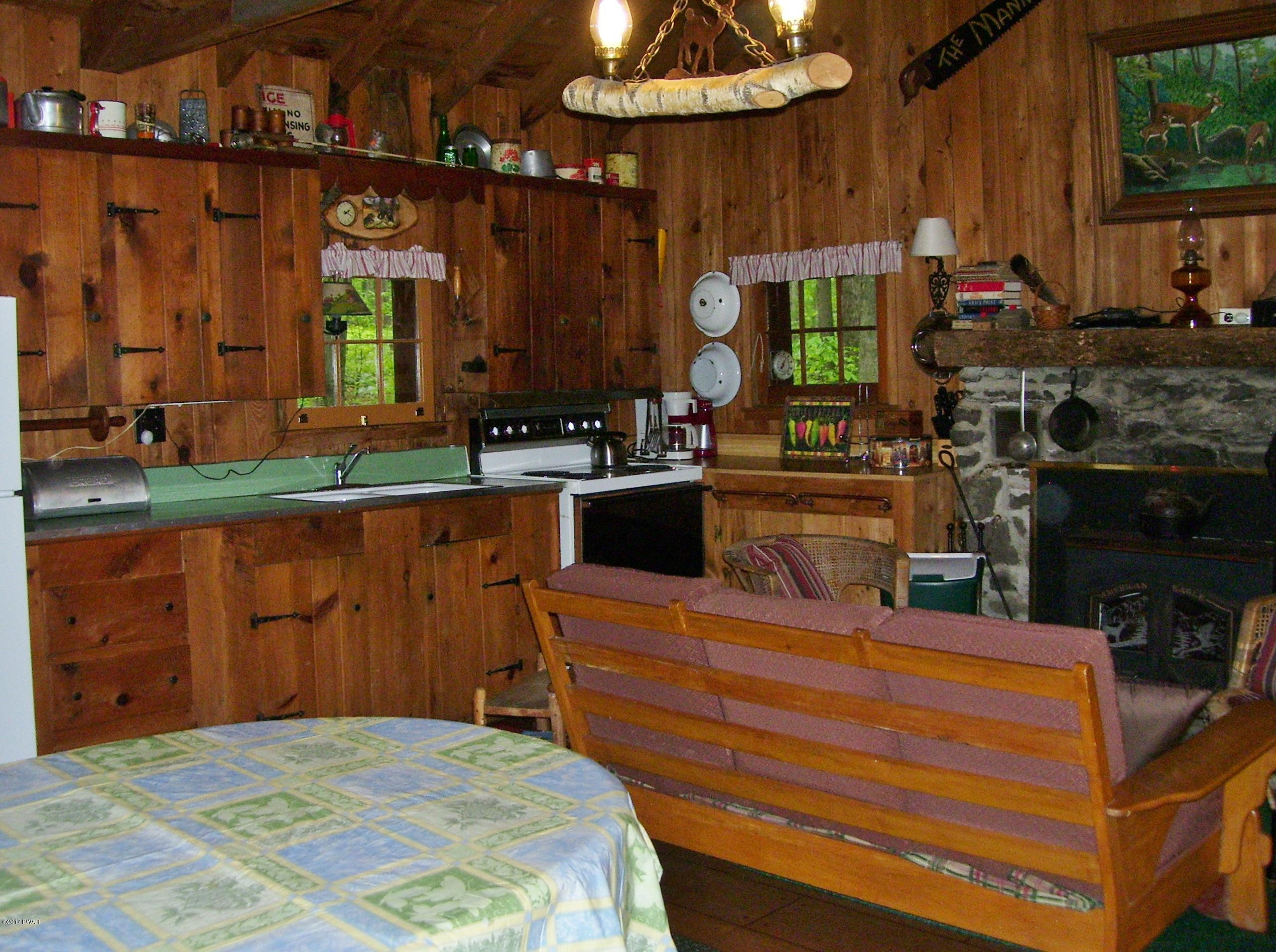 440 North Shore Road Greentown, PA 18426 - Photo 13 of 53