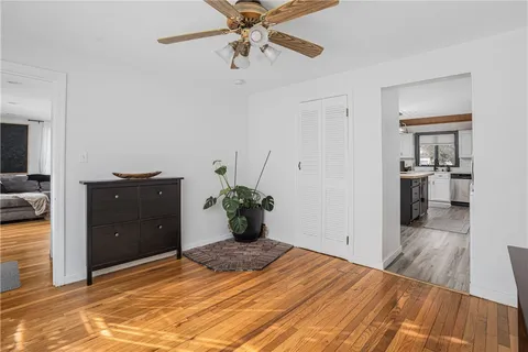$620,000 | 4 Halsey Avenue, Middletown, RI 02842