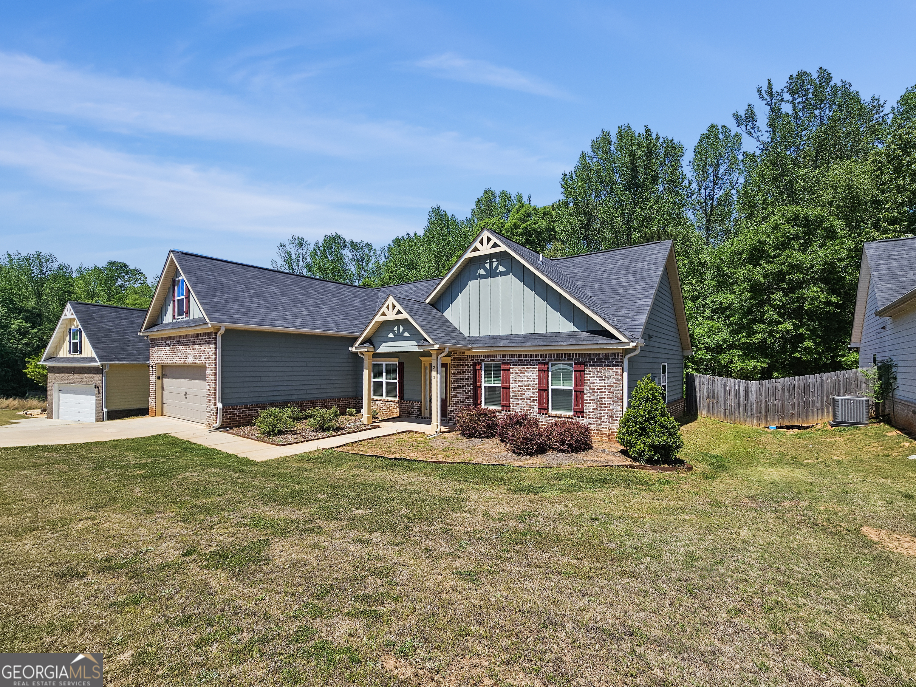 213 Graydon Court Locust Grove, GA 30248 - Photo 3 of 18