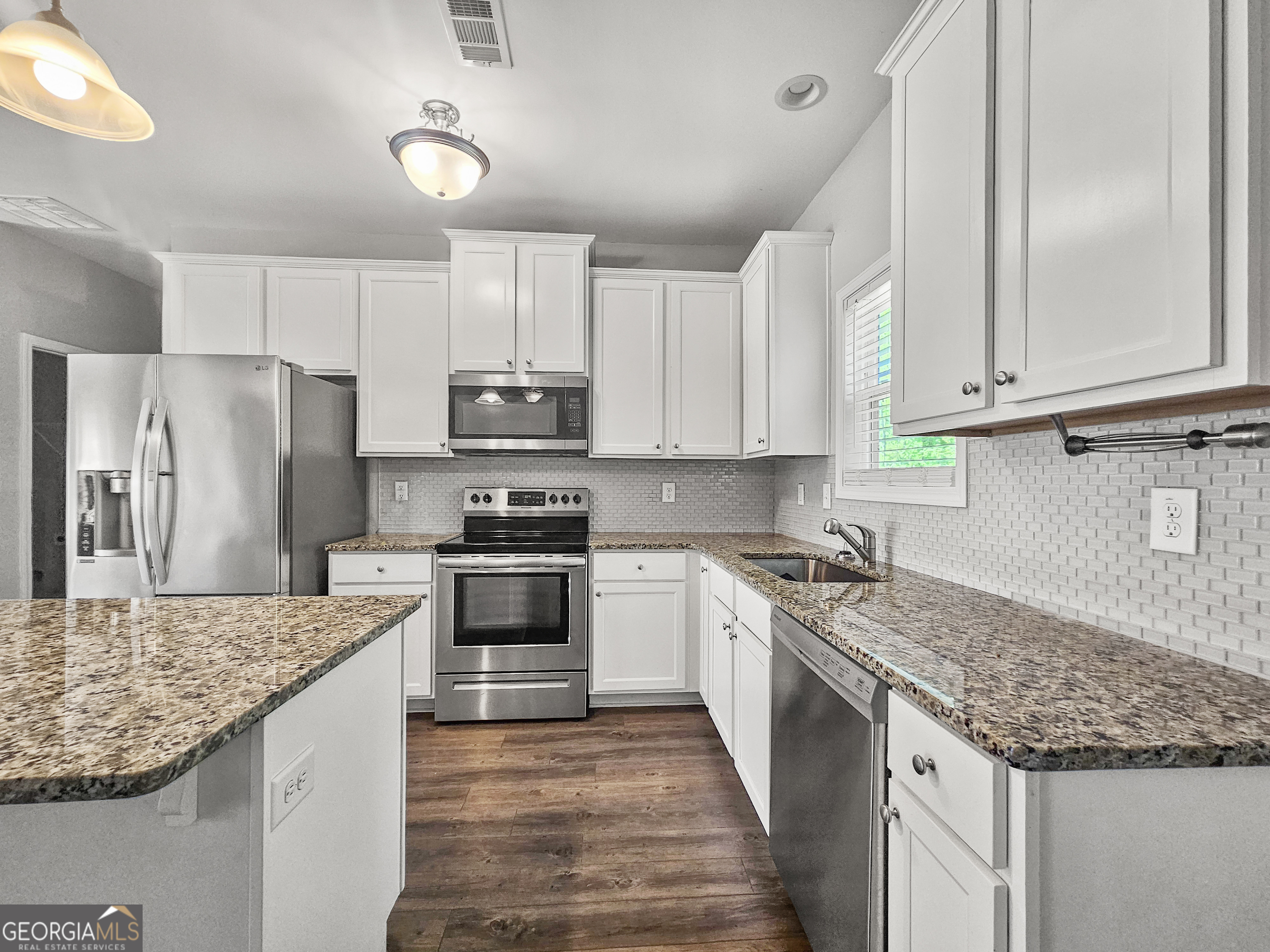 213 Graydon Court Locust Grove, GA 30248 - Photo 7 of 18