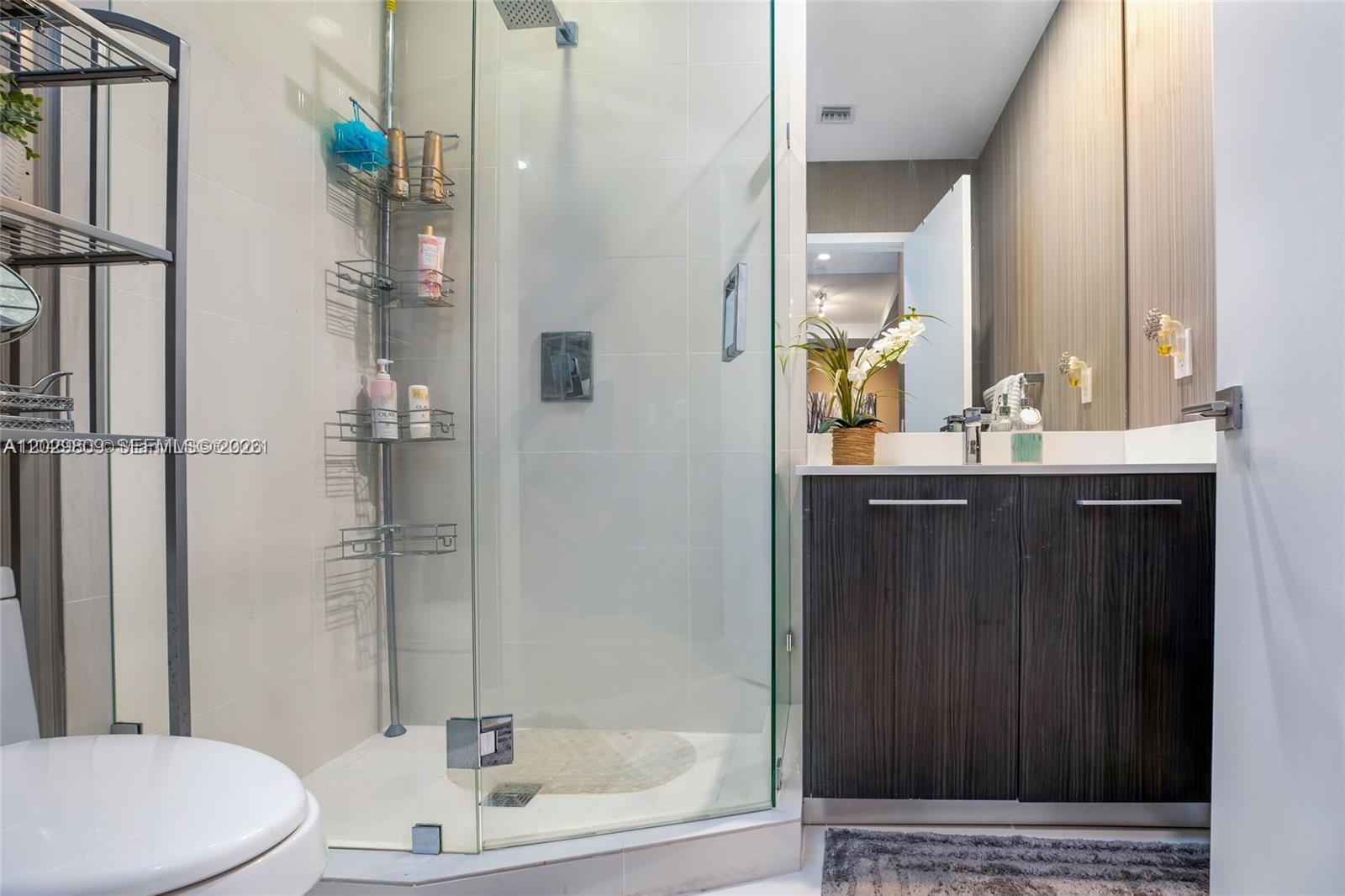 45 Southwest 9th Street, Unit 4204 Miami, FL 33130 - Photo 9 of 35