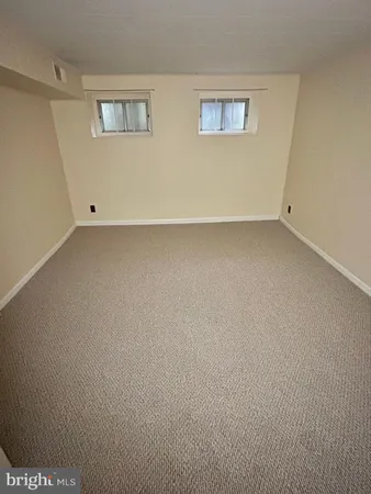 $2,300 | 3369 South Stafford Street, Unit A2, Arlington, VA 22206