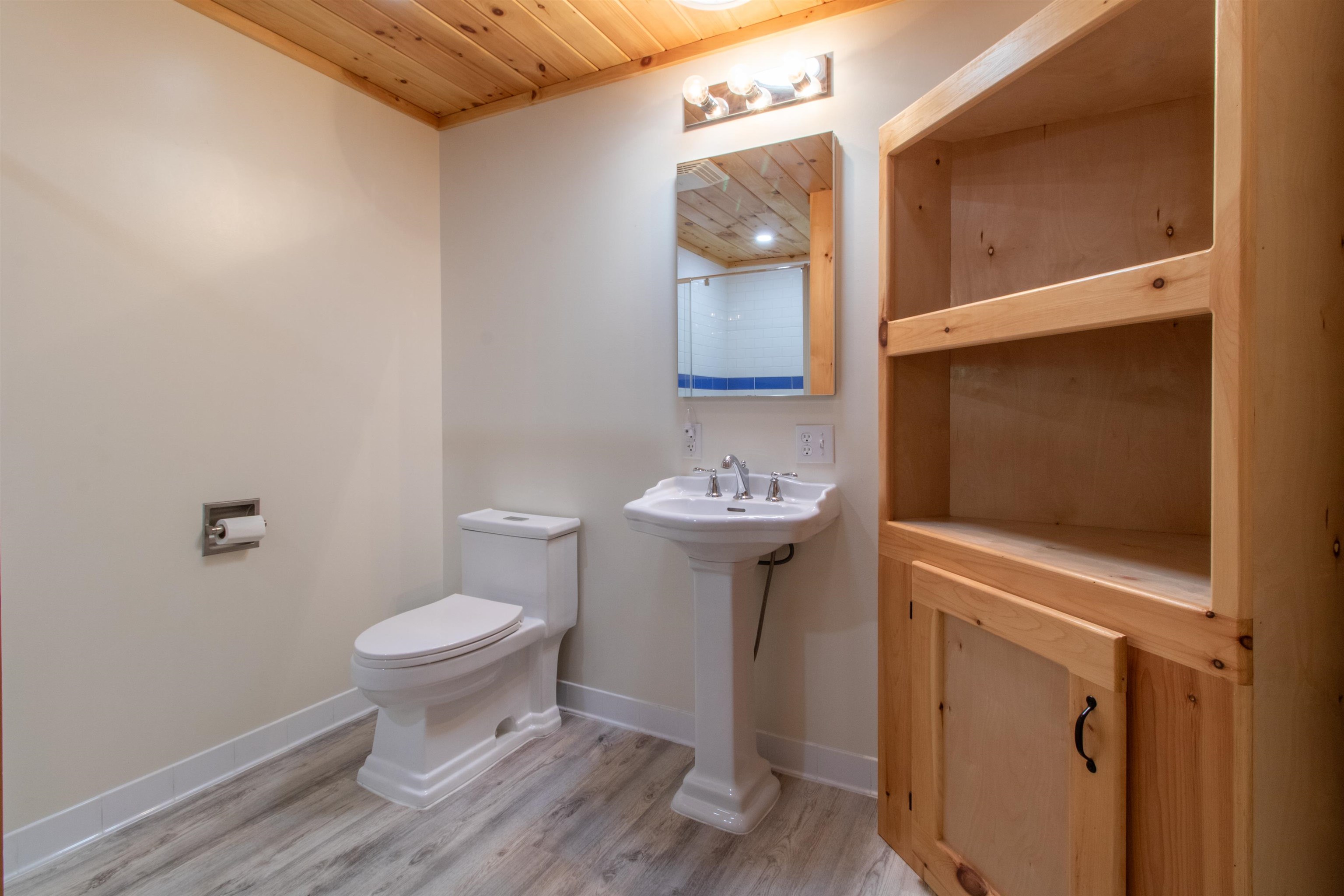 3041 Cross Road Jay, VT 05859 - Photo 12 of 60