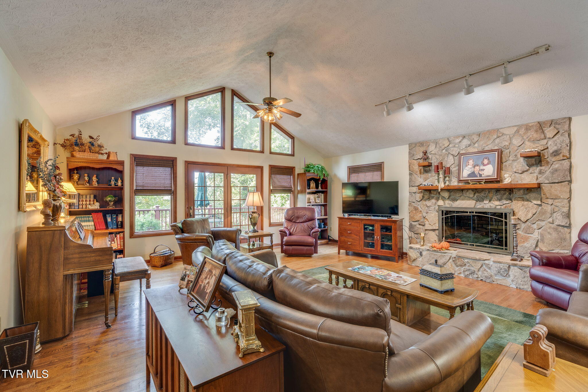 137 River Road Johnson City, TN 37601 - Photo 12 of 54 012