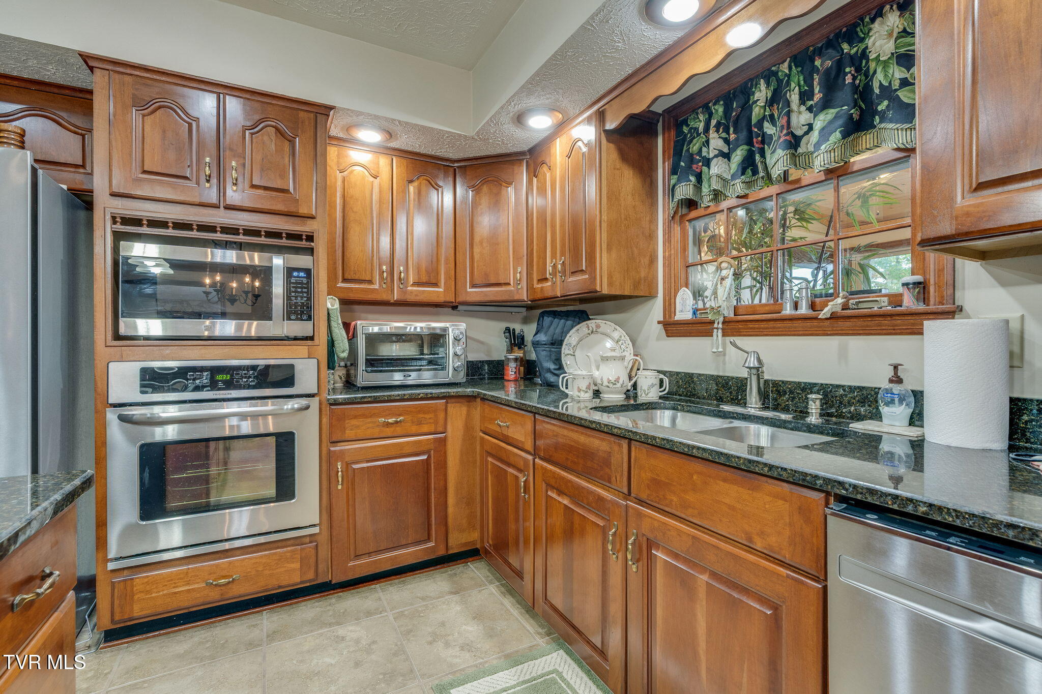 137 River Road Johnson City, TN 37601 - Photo 18 of 54 018