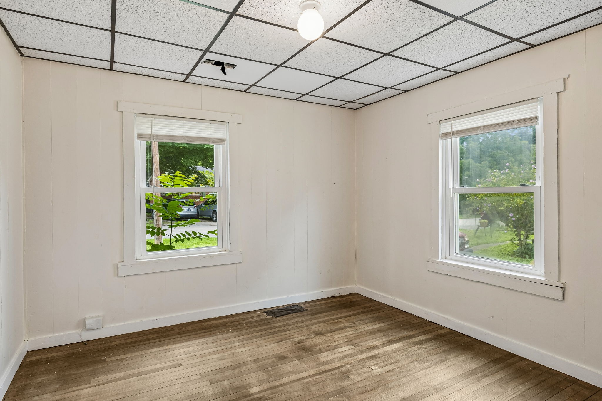 305 Eugene Road Columbia, TN 38401 - Photo 13 of 39