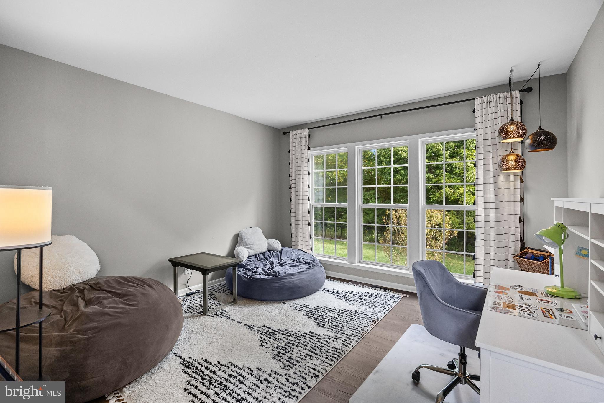 206 Sullivan Drive Mickleton, NJ 08056 - Photo 22 of 59 a living room with furniture and a window