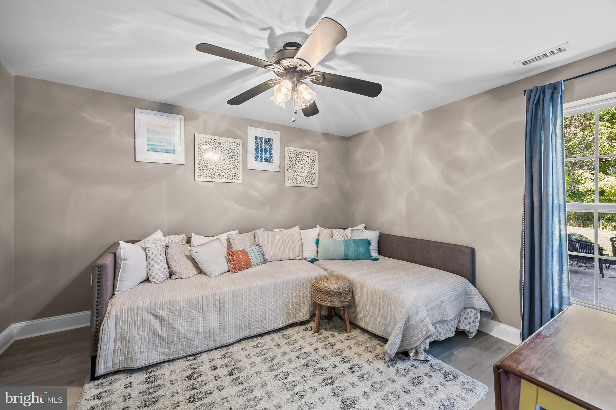 206 Sullivan Drive Mickleton, NJ 08056 - Photo 41 of 59 a living room with furniture and a window