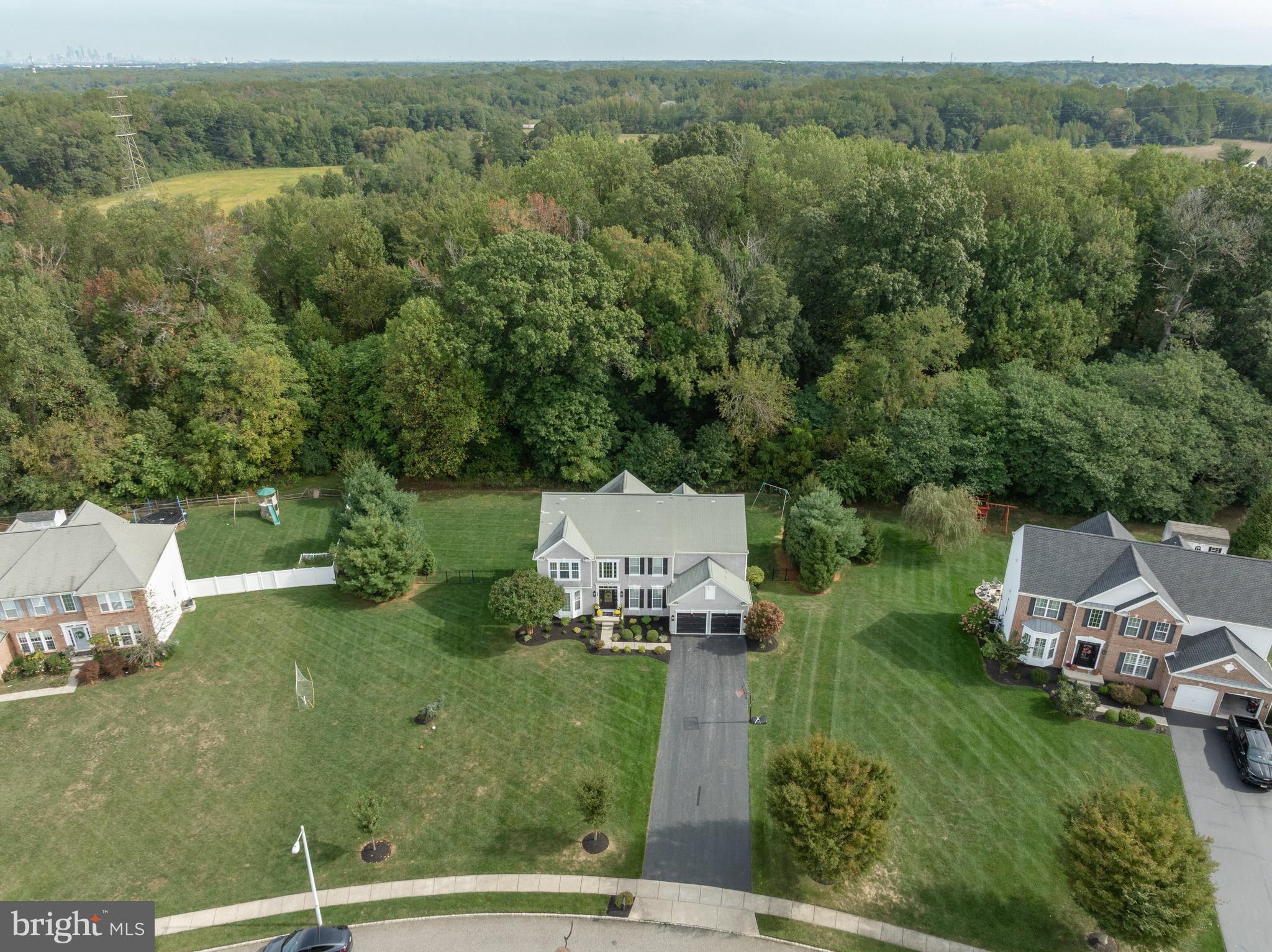 206 Sullivan Drive Mickleton, NJ 08056 - Photo 54 of 59 an aerial view of a house with a yard
