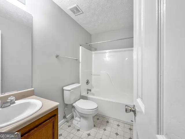 $2,045 | 400 Crestfield Circle, Covington, GA 30016