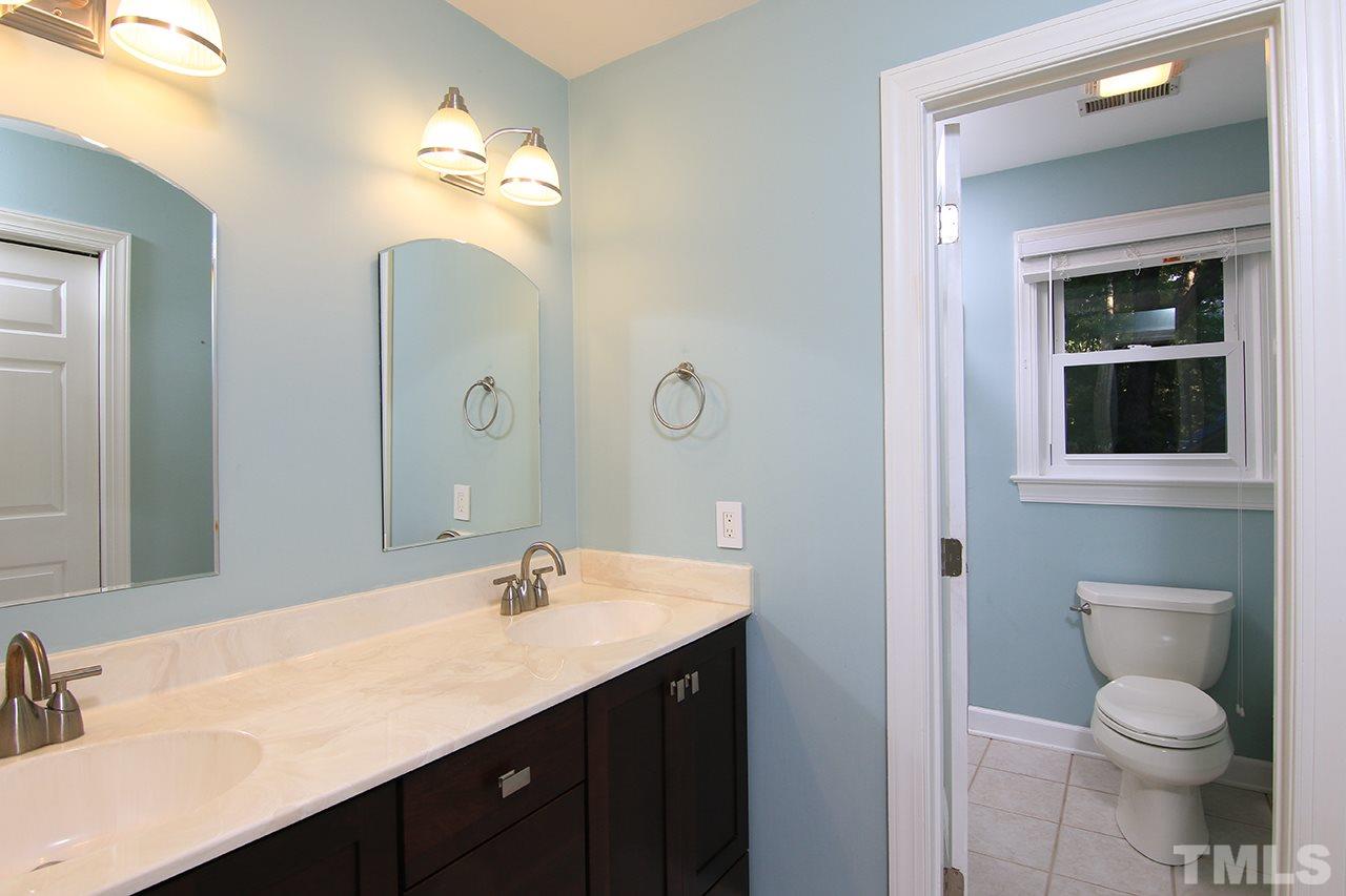 12101 Warwickshire Way Raleigh, NC 27613 - Photo 15 of 25