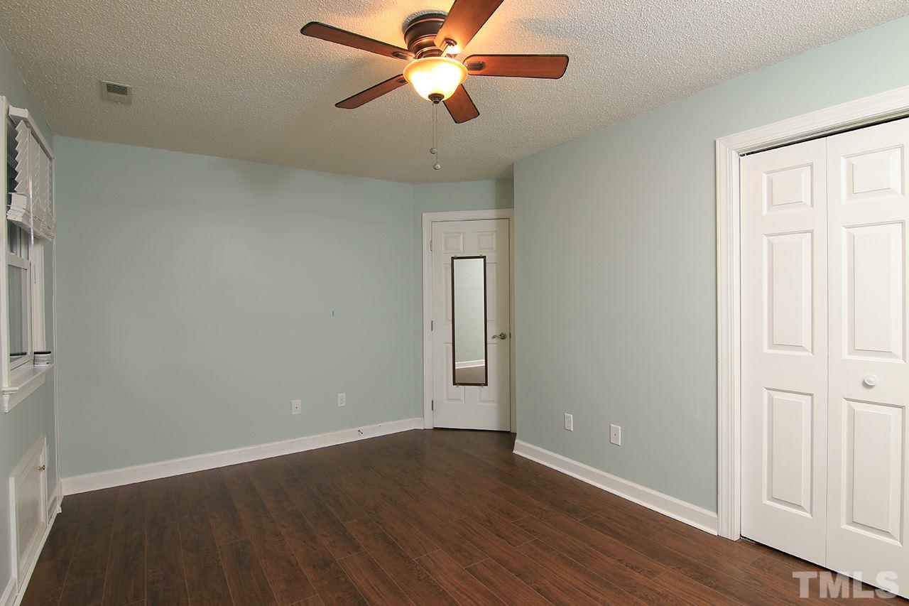 12101 Warwickshire Way Raleigh, NC 27613 - Photo 17 of 25
