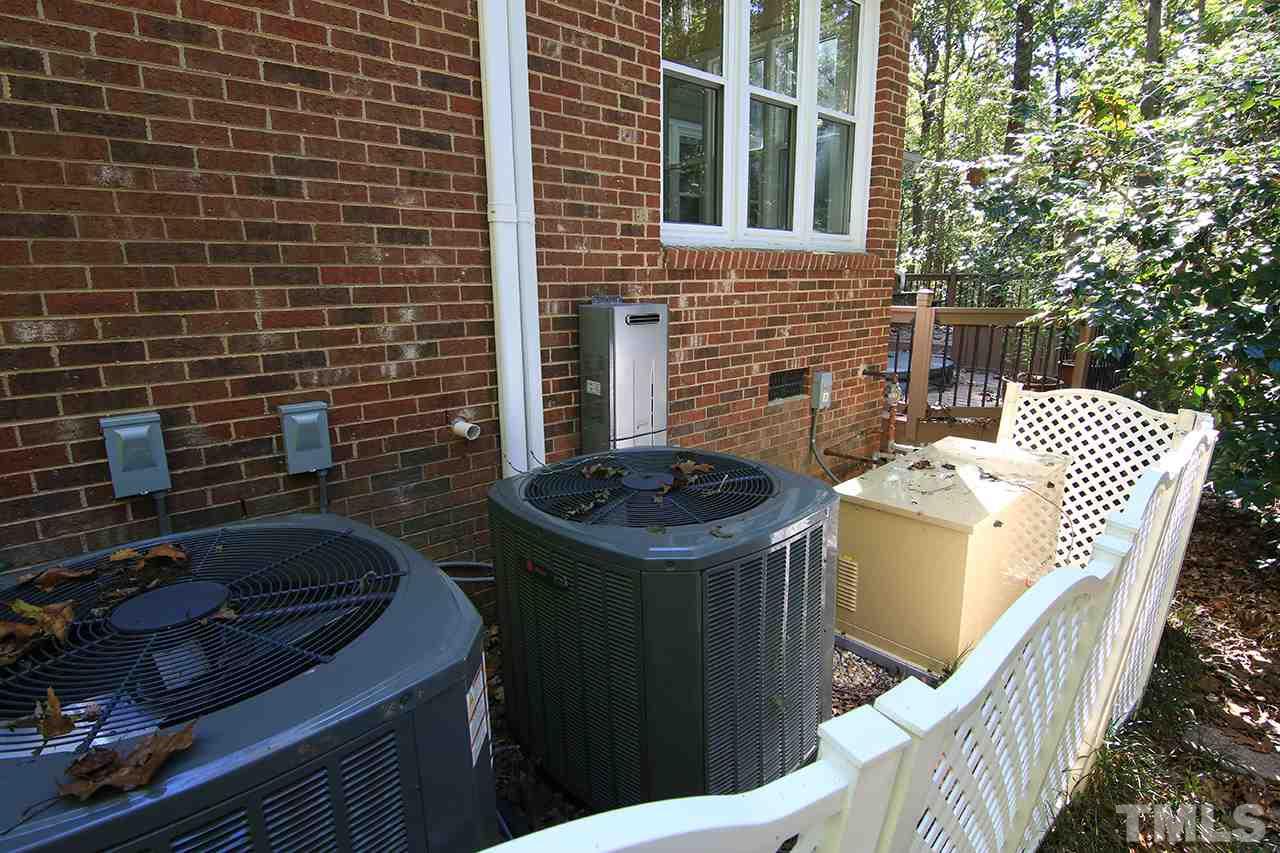 12101 Warwickshire Way Raleigh, NC 27613 - Photo 23 of 25