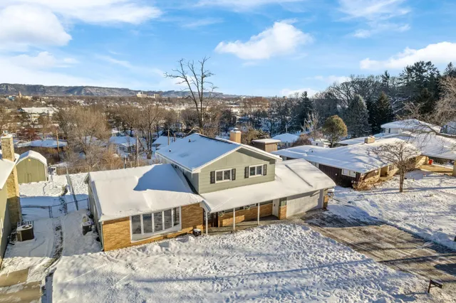 $360,000 | 1420 Heights Boulevard, Winona, MN 55987
