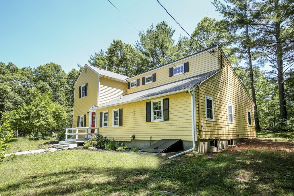 172 Boston Street Middleton, MA 01949 - Photo 3 of 30