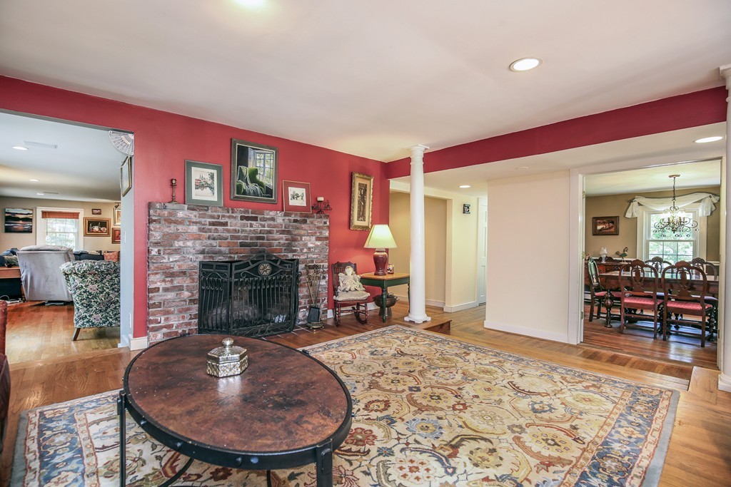 172 Boston Street Middleton, MA 01949 - Photo 4 of 30