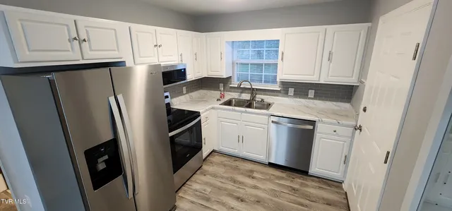 $239,000 | 214 Hallock Place, Abingdon, VA 24210