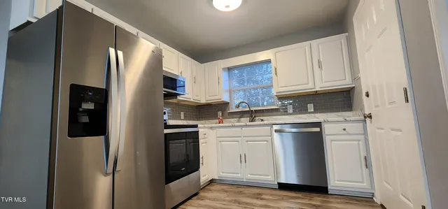 $239,000 | 214 Hallock Place, Abingdon, VA 24210