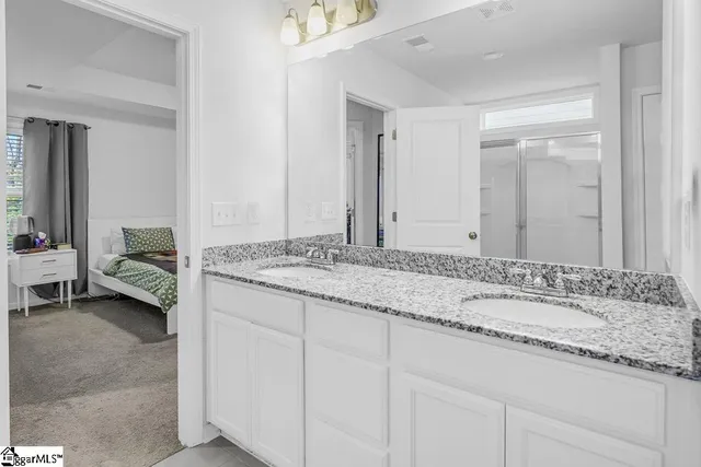 $1,900 | 329 Hartland Place, Simpsonville, SC 29680