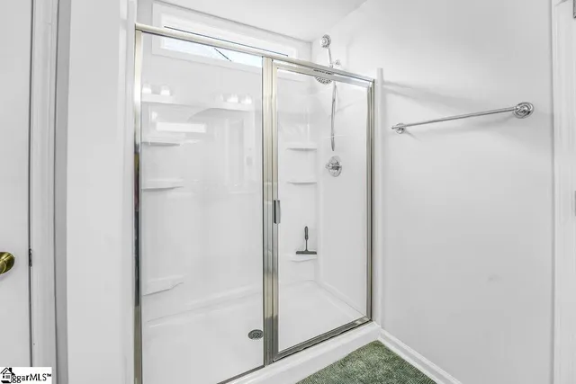 $1,900 | 329 Hartland Place, Simpsonville, SC 29680