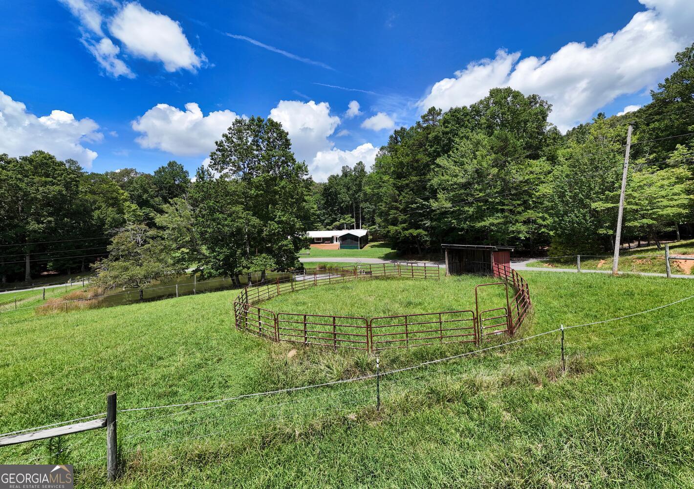 3291 Moccasin Creek Road Murphy, NC 28906 - Photo 7 of 78 a garden view with a fountain